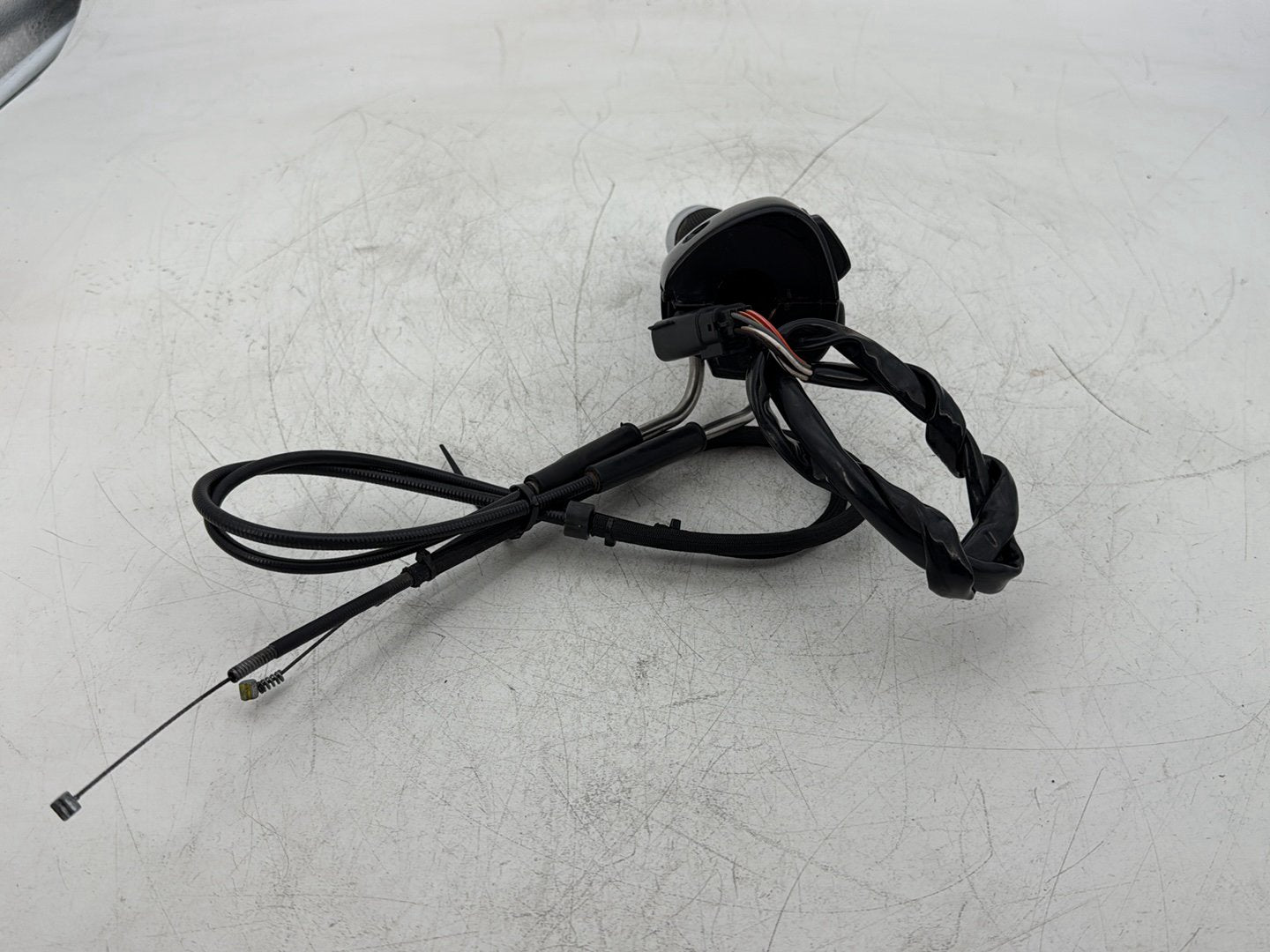 2008 Harley Dyna FXDL Low Rider Anniversary OEM Right Engine Start Kill Switches Controls