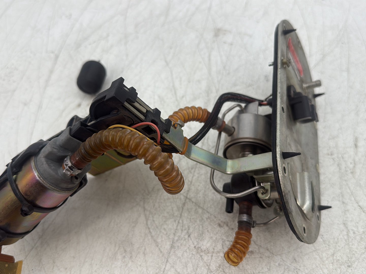 2004 Harley Road King Touring Custom FLHRSI OEM Gas Gasoline Fuel Petrol Pump Sending