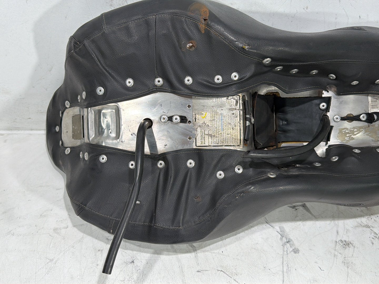 2014 Harley Electra Glide Touring Ultra OEM Passenger Rider Driver Seat Saddle