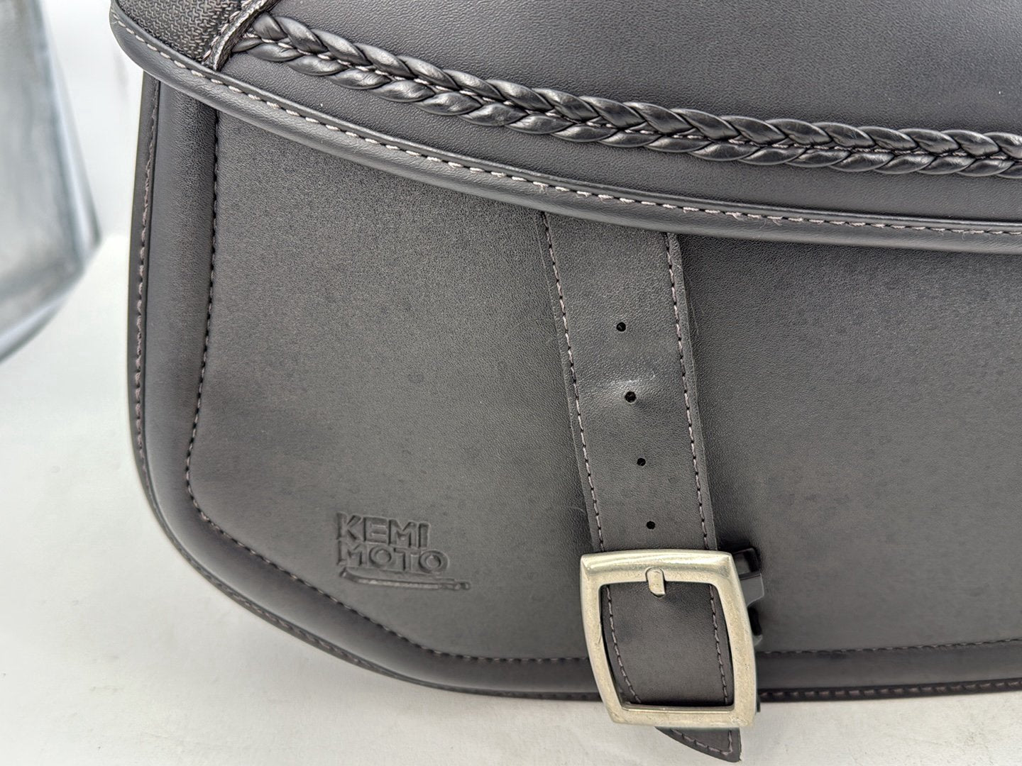 2004 - 2013 Harley-Davidson Sportster 883 Custom Rear Left Right Saddlebags Luggage Leather KEMI-MOTO