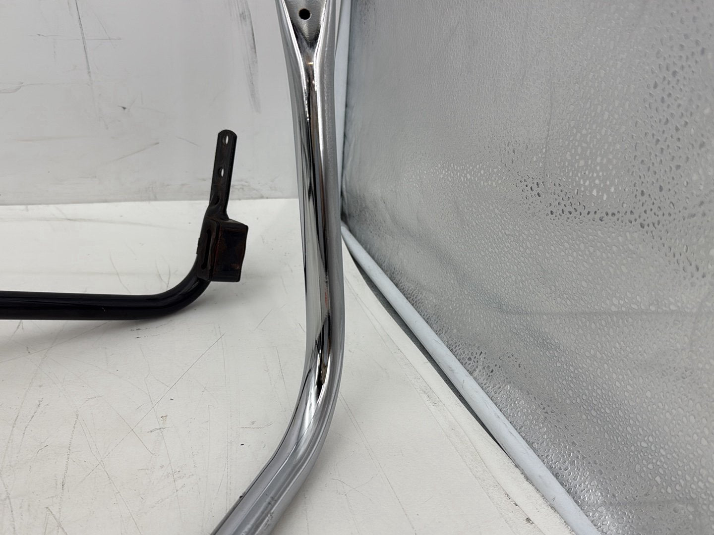 2006 Harley Electra Glide Touring Classic FLHTCI OEM Rear Left Right Saddlebag Guard Rails Bar