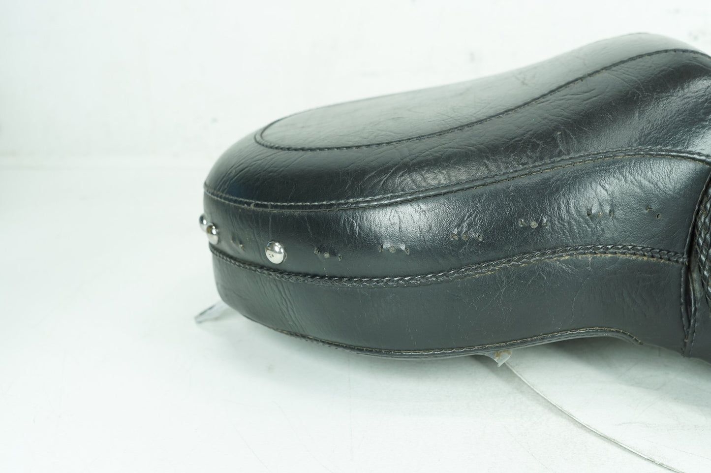 2004 - 2013 Harley-Davidson Sportster Custom Passenger Rider Driver Seat Saddle MUSTANG