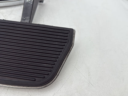2013 Harley Electra Glide Touring Ultra FLHTCUI OEM Left Right Driver & Pass Floorboard Foot Rest