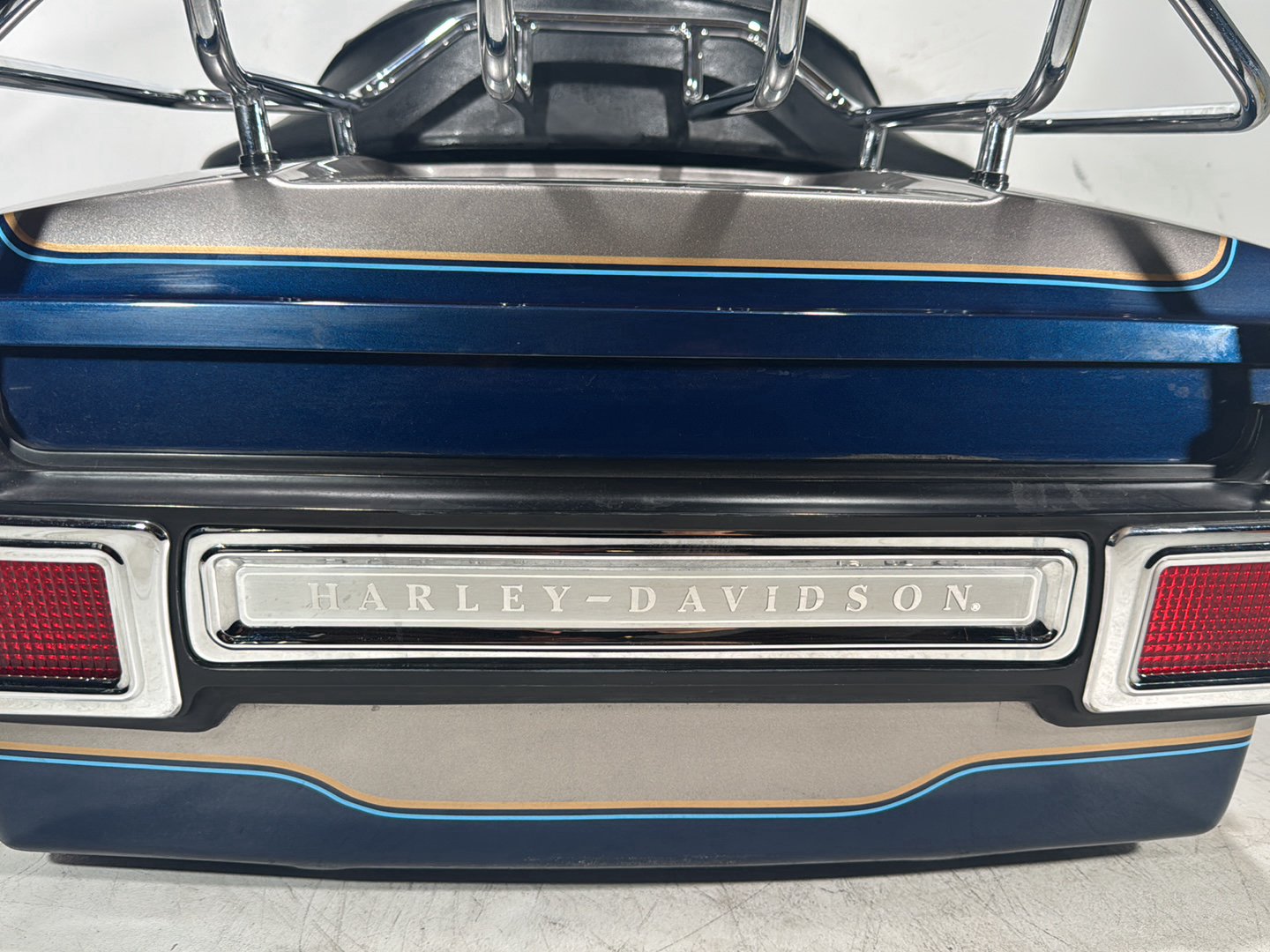 1998 Harley Touring FLHTCUI Electra Glide Ultra OEM Pass Backrest Tour Pak Luggage NOKey