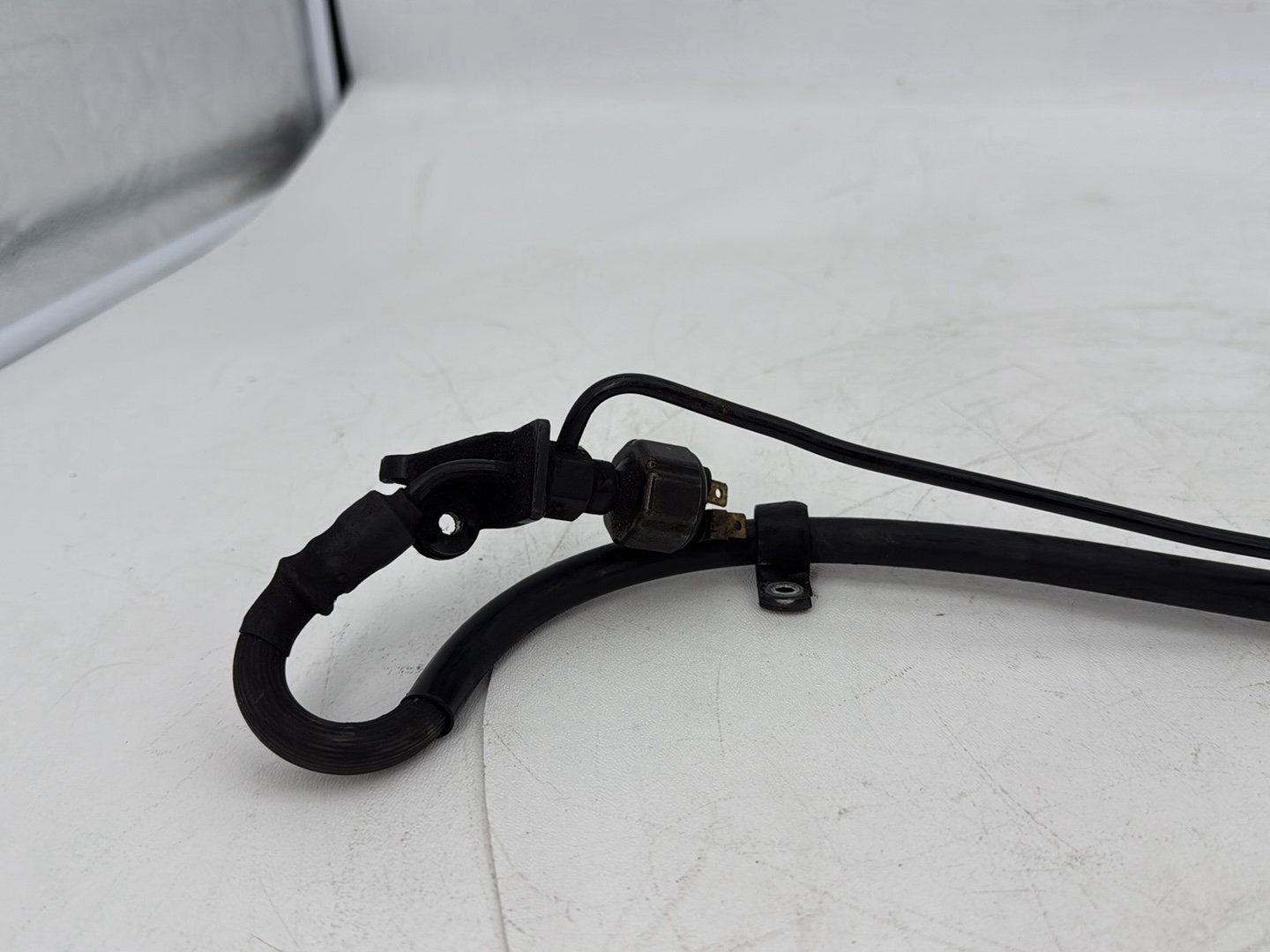1999 - 2006 Harley-Davidson Touring Road King Police Rear Brake Hose Line Pipe 40971-00B