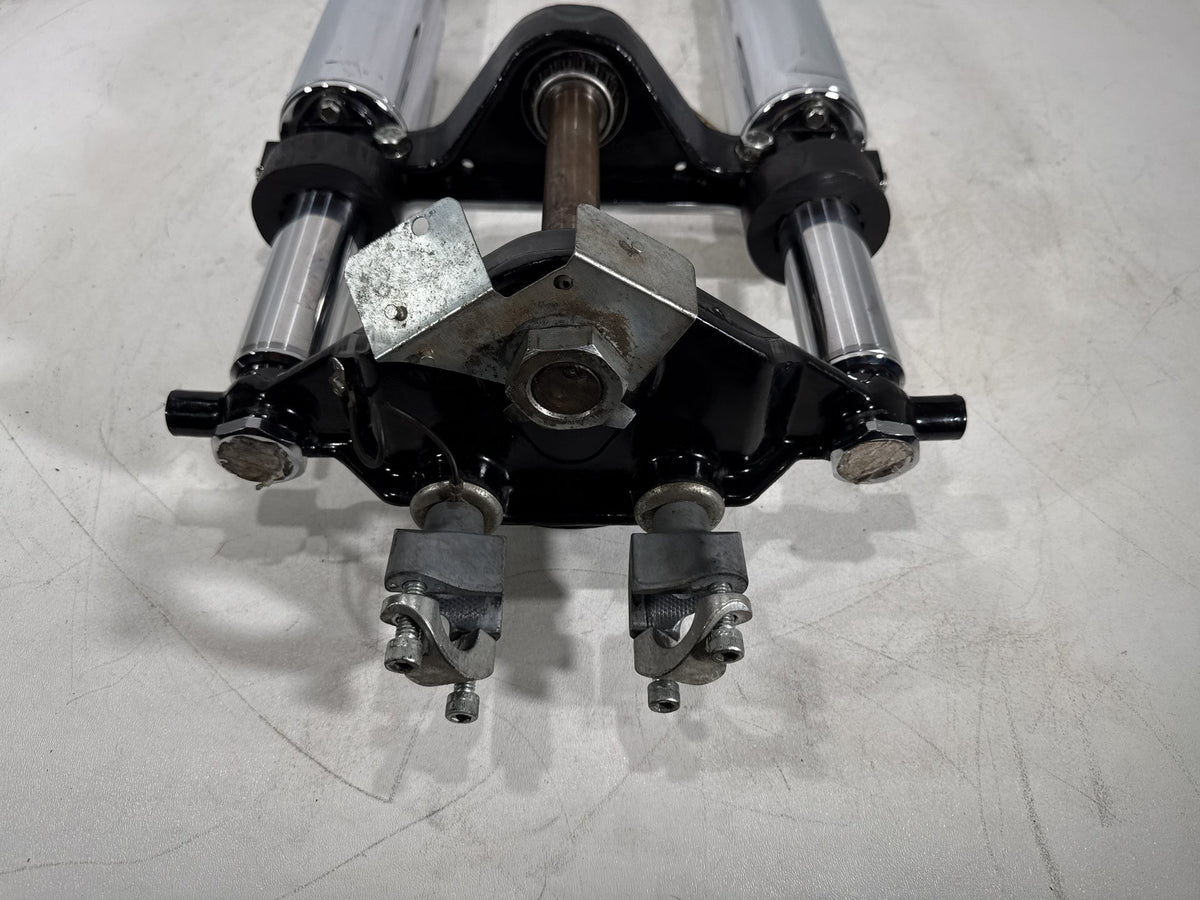 02 Harley Electra Glide Touring Front Triple Tree Set & LH RH Fork Legs Sliders