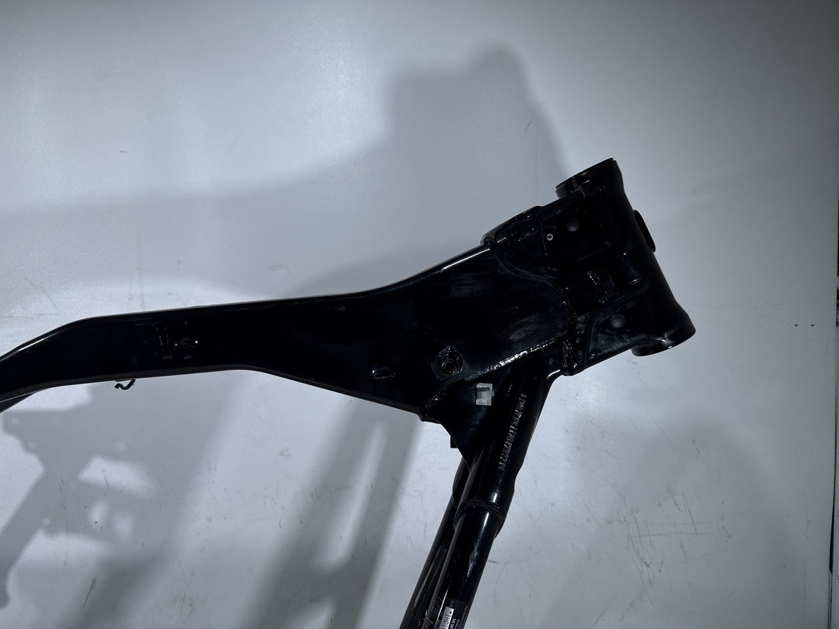 2010 Harley Road King Touring Police OEM Body Main Frame Chassis SLVG