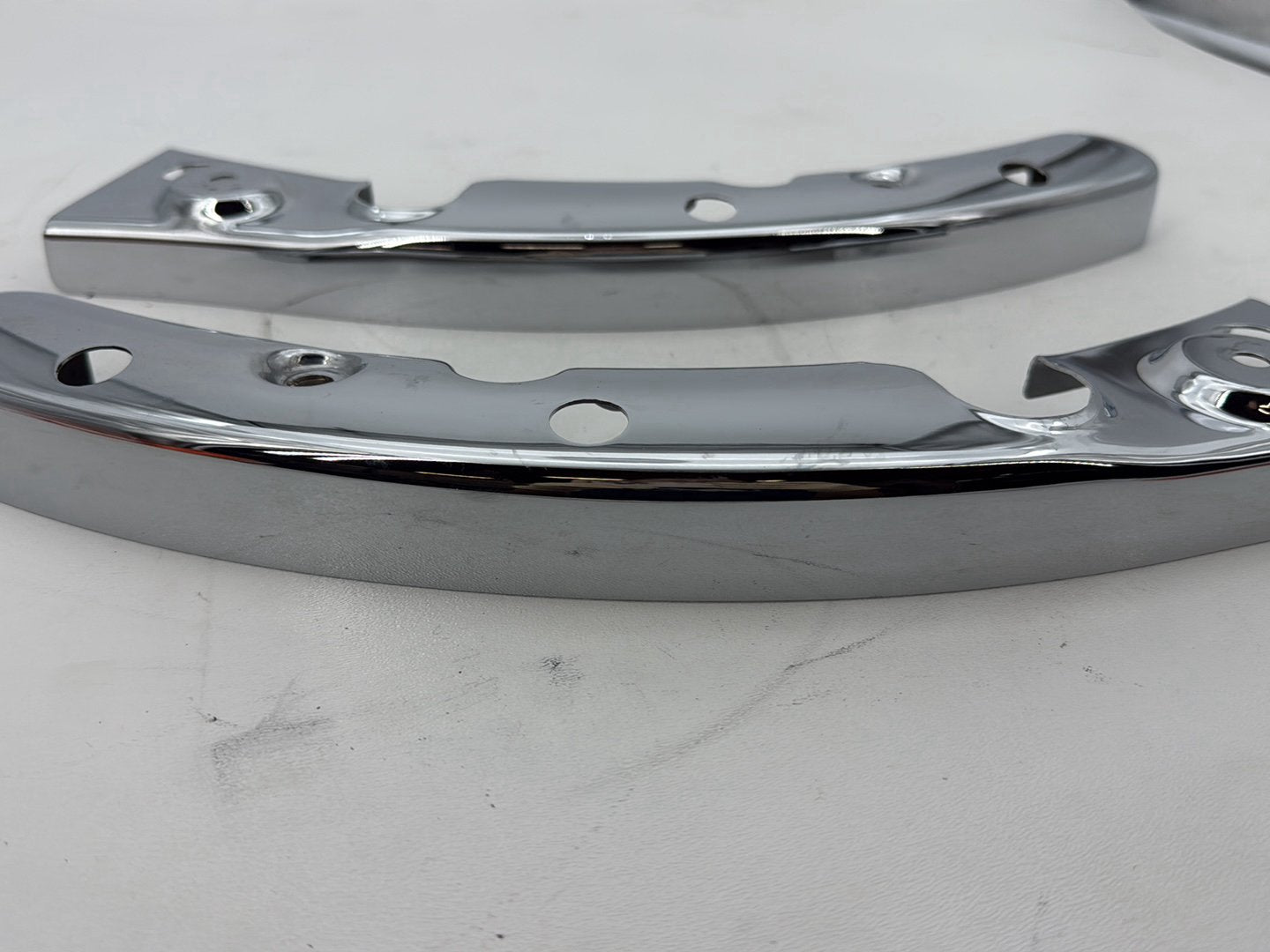 2011 Harley Road King Touring FLHRC Classic OEM Left Right Saddlebag Fender Struts Brackets