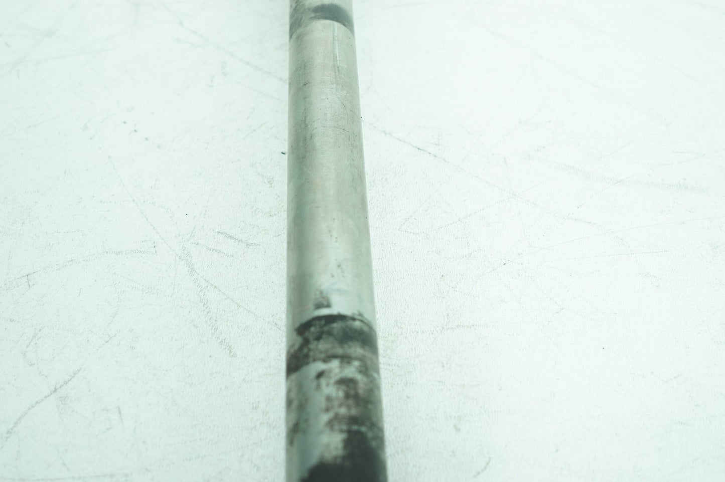 2007 - 2012 Harley-Davidson Touring Electra Glide Ultra Rear Wheel Axle Bolt Shaft 41056-09