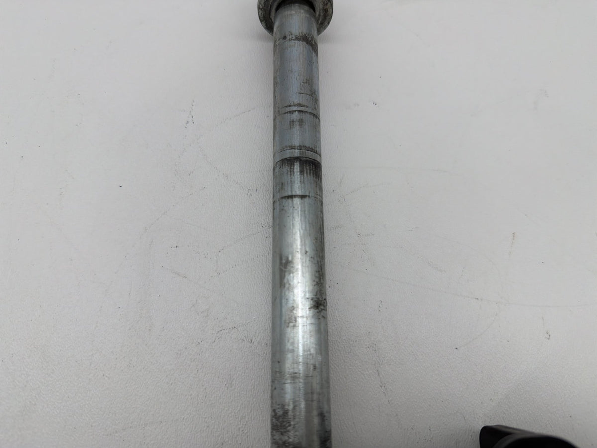 1995 Harley Electra Glide Touring Classic OEM Rear Wheel Axle Bolt Shaft