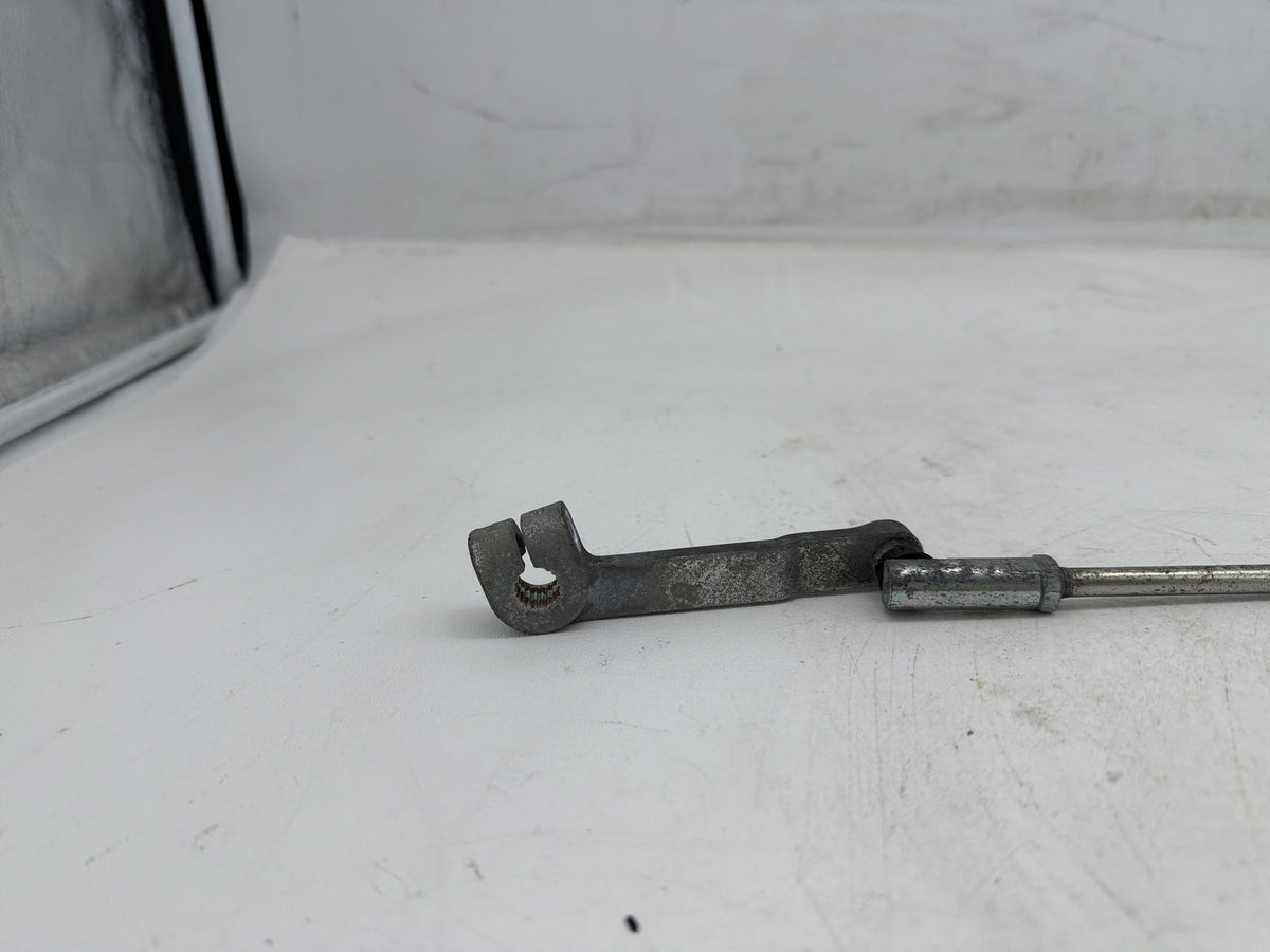 2009 Harley Street Glide Touring FLHX OEM Gear Shifter Lever w/ Rod linkage