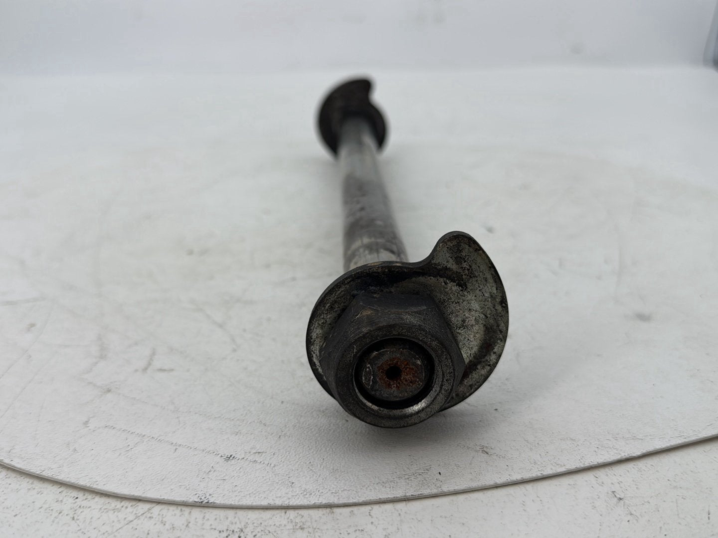 2008 - 2016 Harley-Davidson Touring Electra Glide Ultra Rear Wheel Axle Bolt Shaft 41056-09