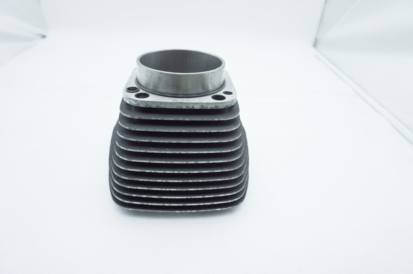 2000 - 2006 Harley-Davidson Dyna Low Rider Twin Cam Engine Jug 1 Cylinder Barrel 16593-99