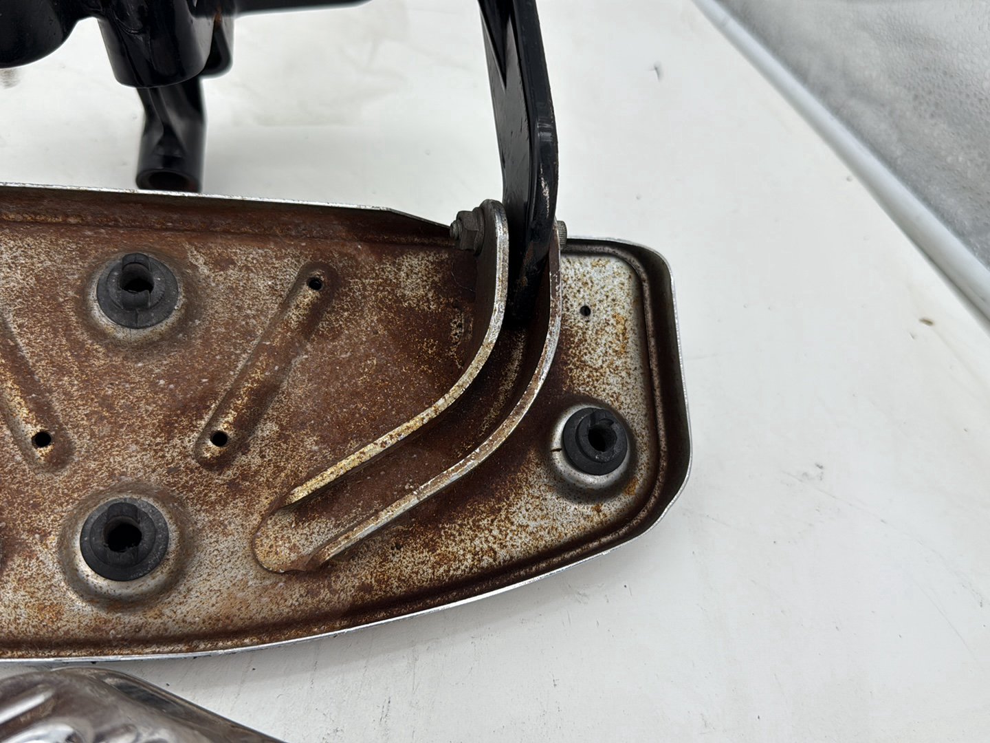 2002 Harley Heritage Softail Classic FLSTC OEM Left Right Driver & Pass Floorboard Foot Rest