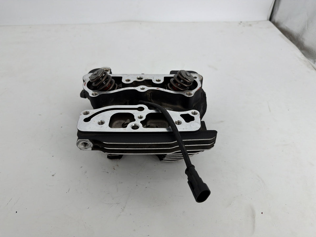 2016 Harley Touring FLHXS Street Glide OEM Front Twin Cam Engine Cylinder Head