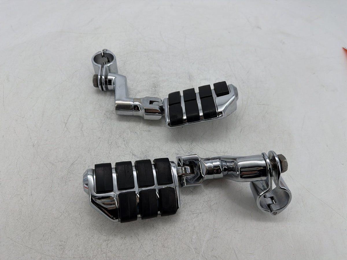 01 Harley Heritage Softail Front Right Left Highway Foot Pegs Kuryakyn 7993