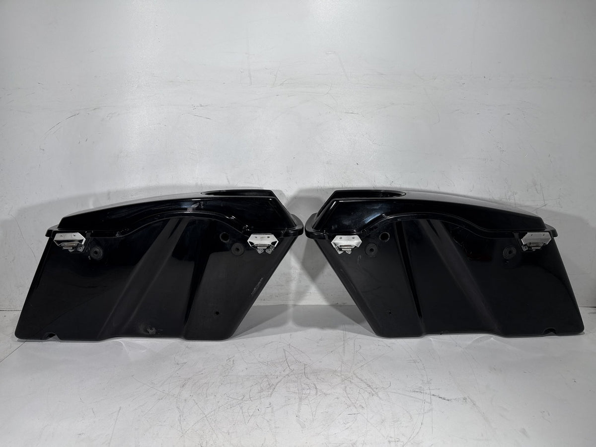 2006 Harley Road King Touring Custom OEM Left Right Saddlebags Luggage NOKey
