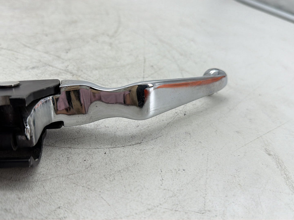 2005 Harley Road King Touring Police OEM Front Right Brake Lever Master Cylinder