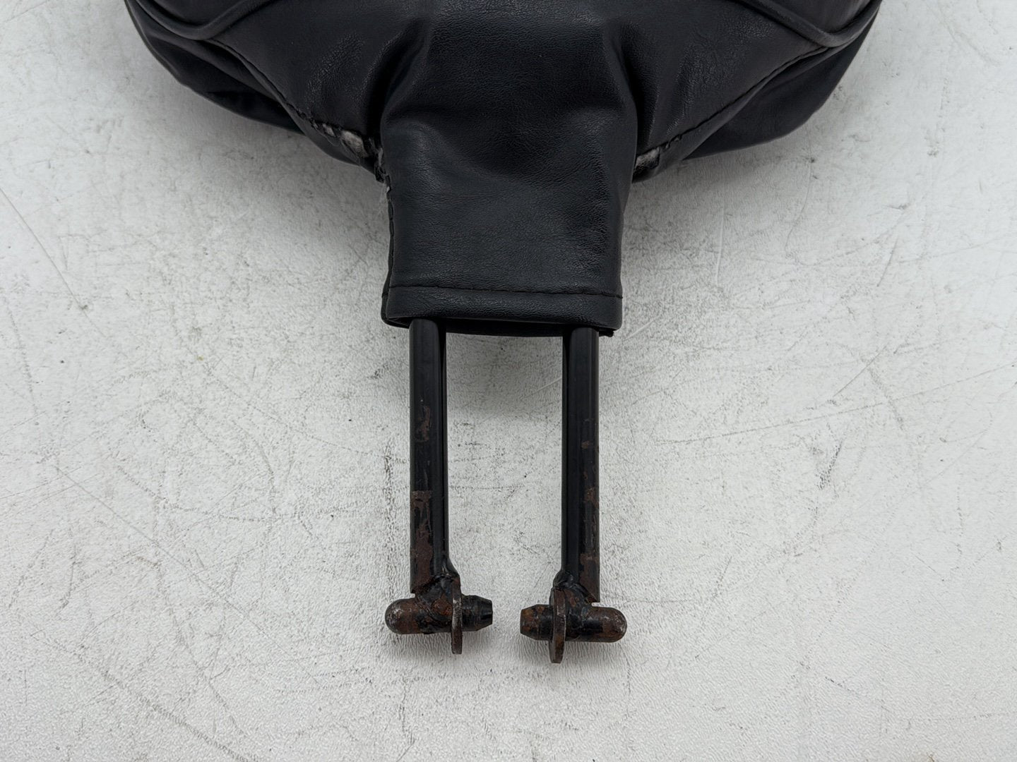 2000 Harley Electra Glide Touring Ultra OEM Rider Driver Backrest Adjustable Cushion Pad