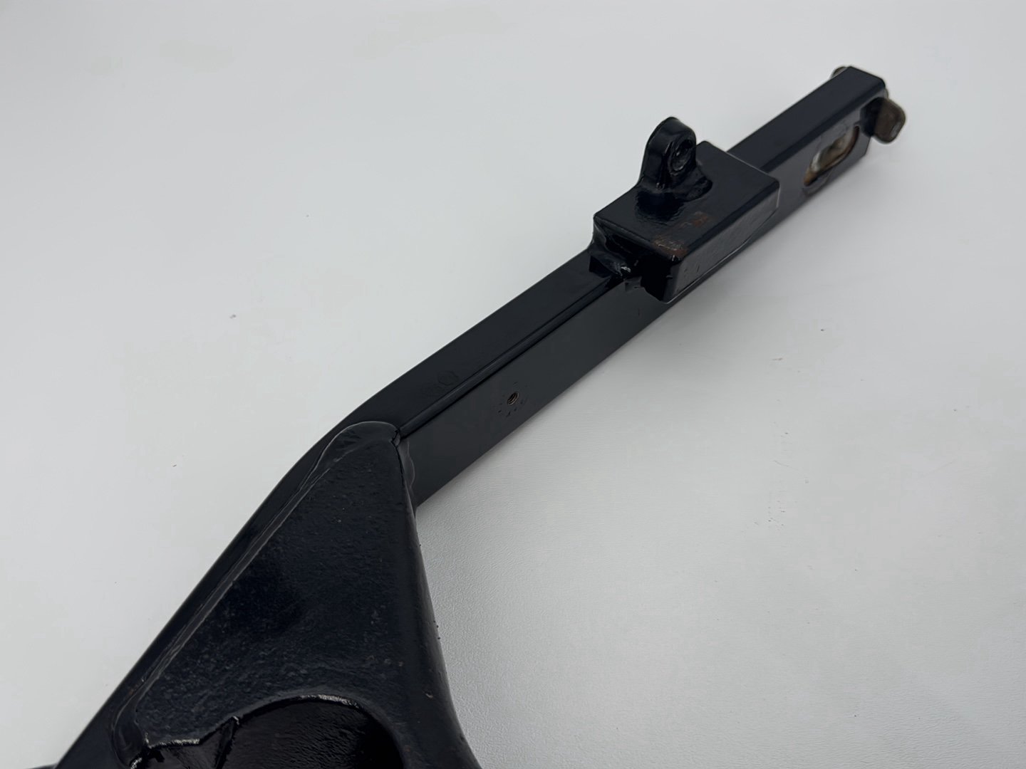 1999 - 2006 Harley-Davidson Dyna Wide Glide Rear Fork Swingarm Swing Arm 47820-90A