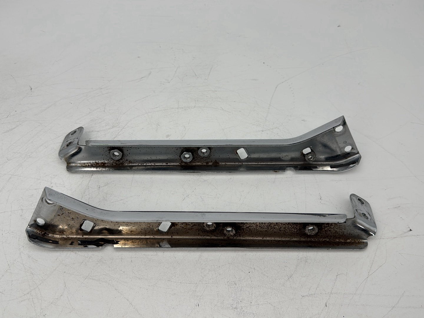 2008 Harley Touring FLHT Electra Glide OEM Left Right Saddlebag Fender Struts Brackets
