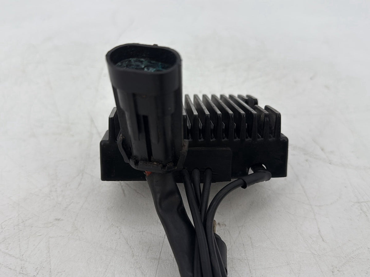 2006 Harley Sportster XL883C 883 Custom OEM Voltage Regulator Rectifier 74523-04