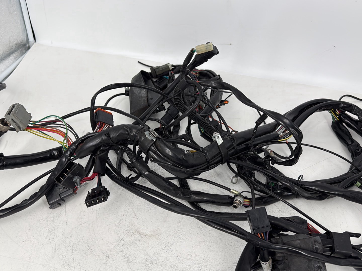 1999 - 2006 Harley-Davidson Touring Electra Glide Classic Main Wire Wiring Harness Loom 70985-01
