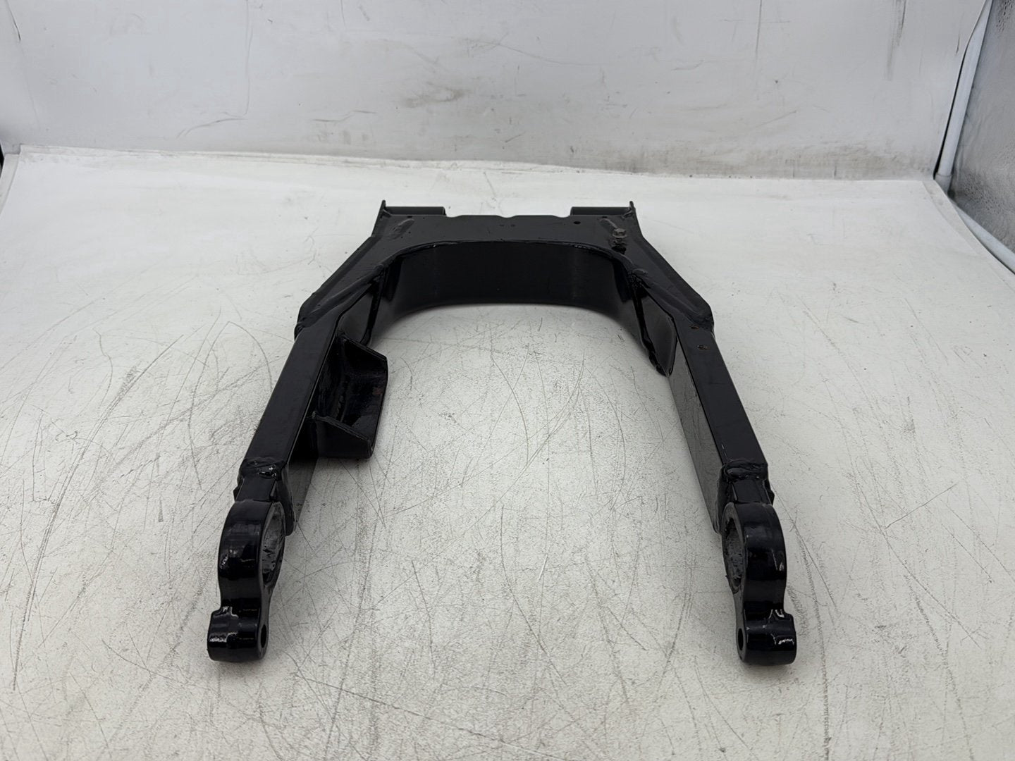 2007 Harley Touring FLHTCUI Electra Glide Ultra OEM Rear Fork Swingarm Swing Arm