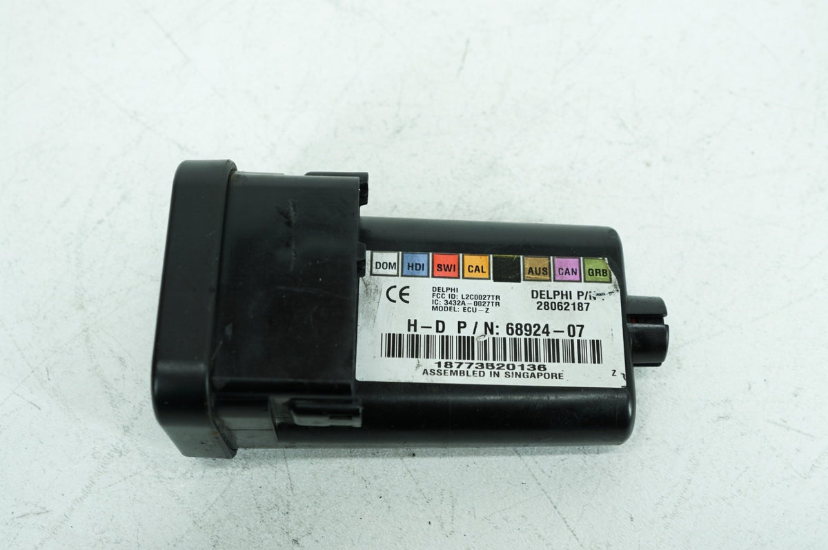 2007 - 2013 Harley-Davidson Touring Electra Glide Turn Signal Security Module TSSM 68924-07