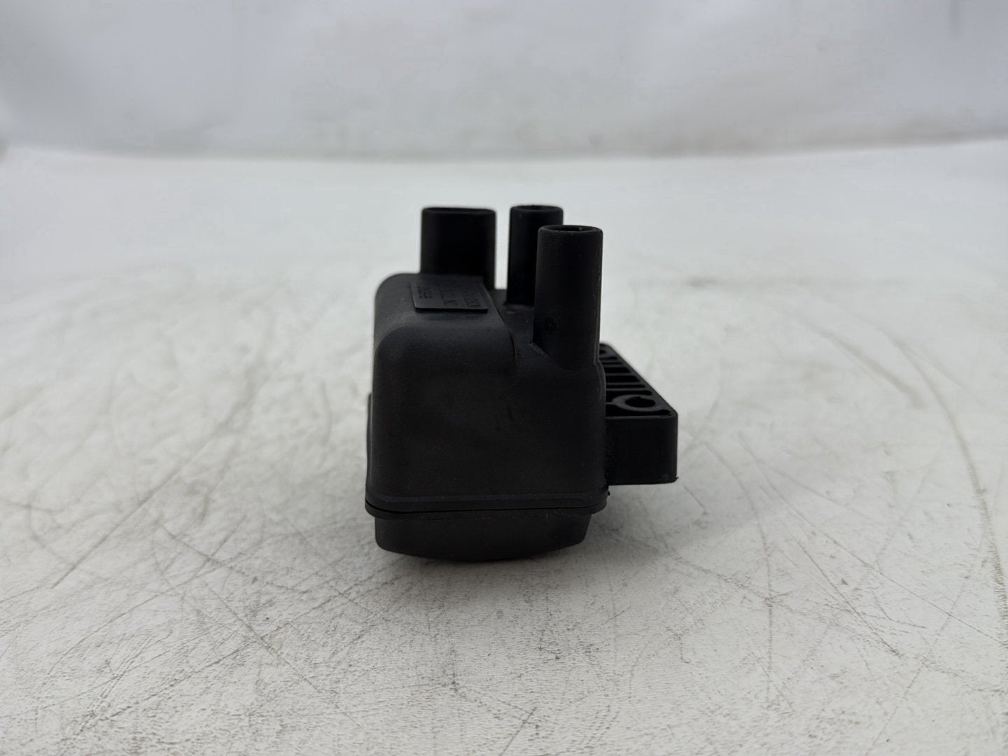 2000 Harley Touring FLHTCUI Electra Glide Ultra OEM Ignition Coil Spark Igniter