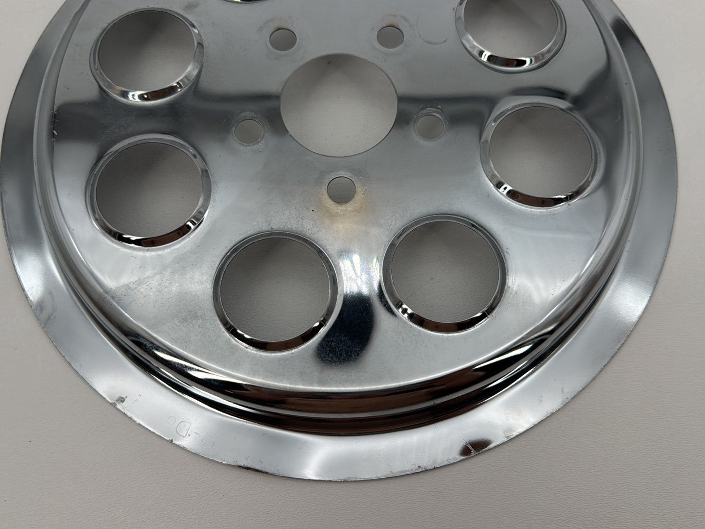 1999 - 2006 Harley-Davidson Dyna Wide Glide Rear Wheel Belt Sprocket Cover Chrome