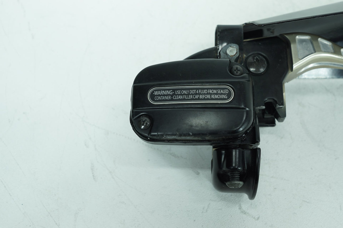 2007 - 2013 Harley-Davidson Touring Electra Glide Ultra Front Right Brake Lever Master Cylinder 44551-08B