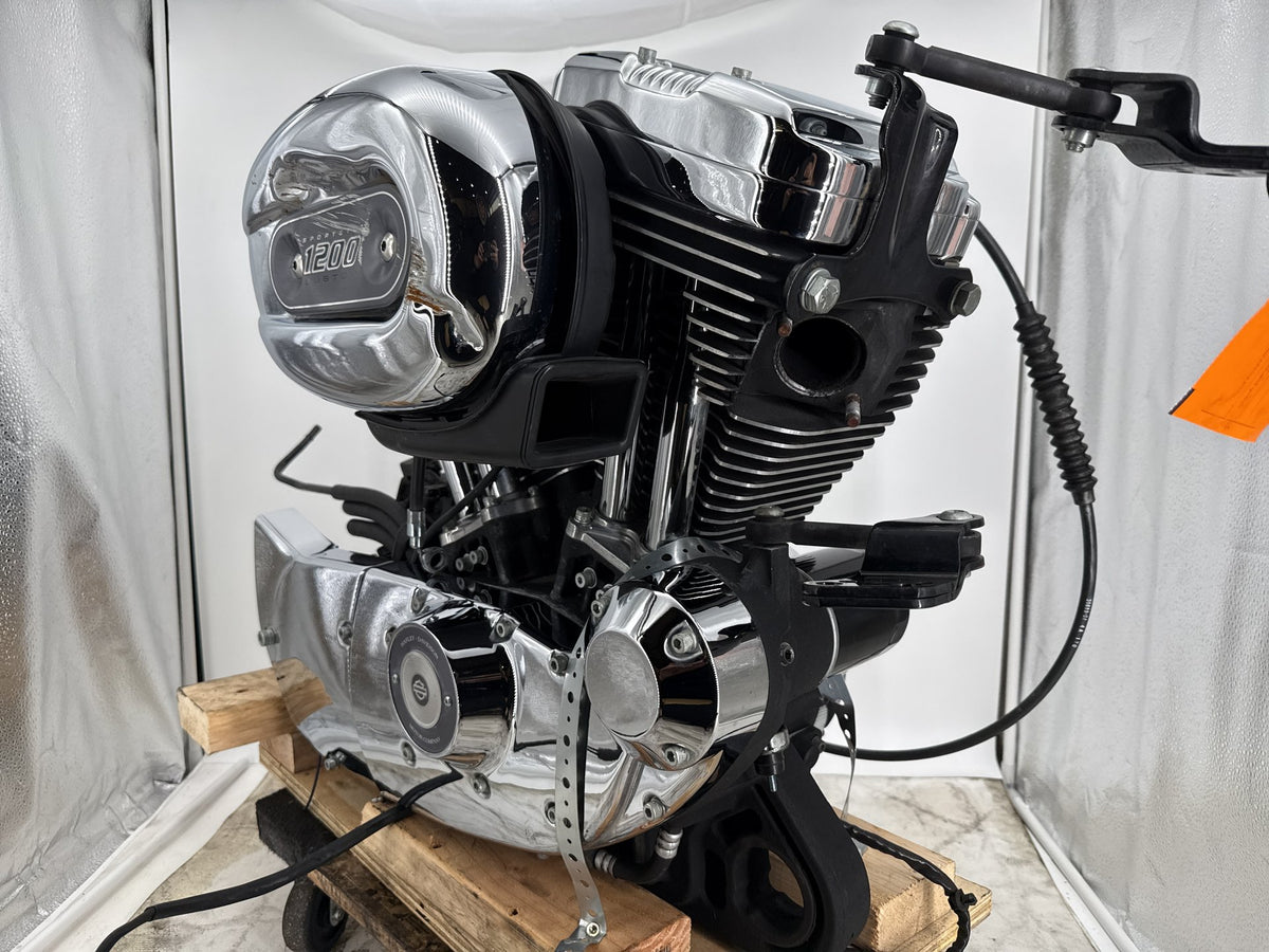 05 Harley Sportster 1200 Custom XL1200C CARB 1200 Engine Motor Transmission 10K
