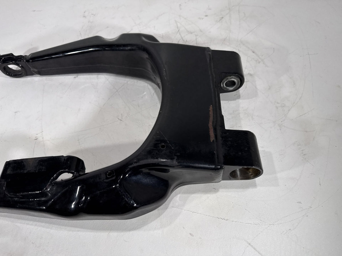 2014 Harley Electra Glide Touring Ultra OEM Rear Fork Swingarm Swing Arm