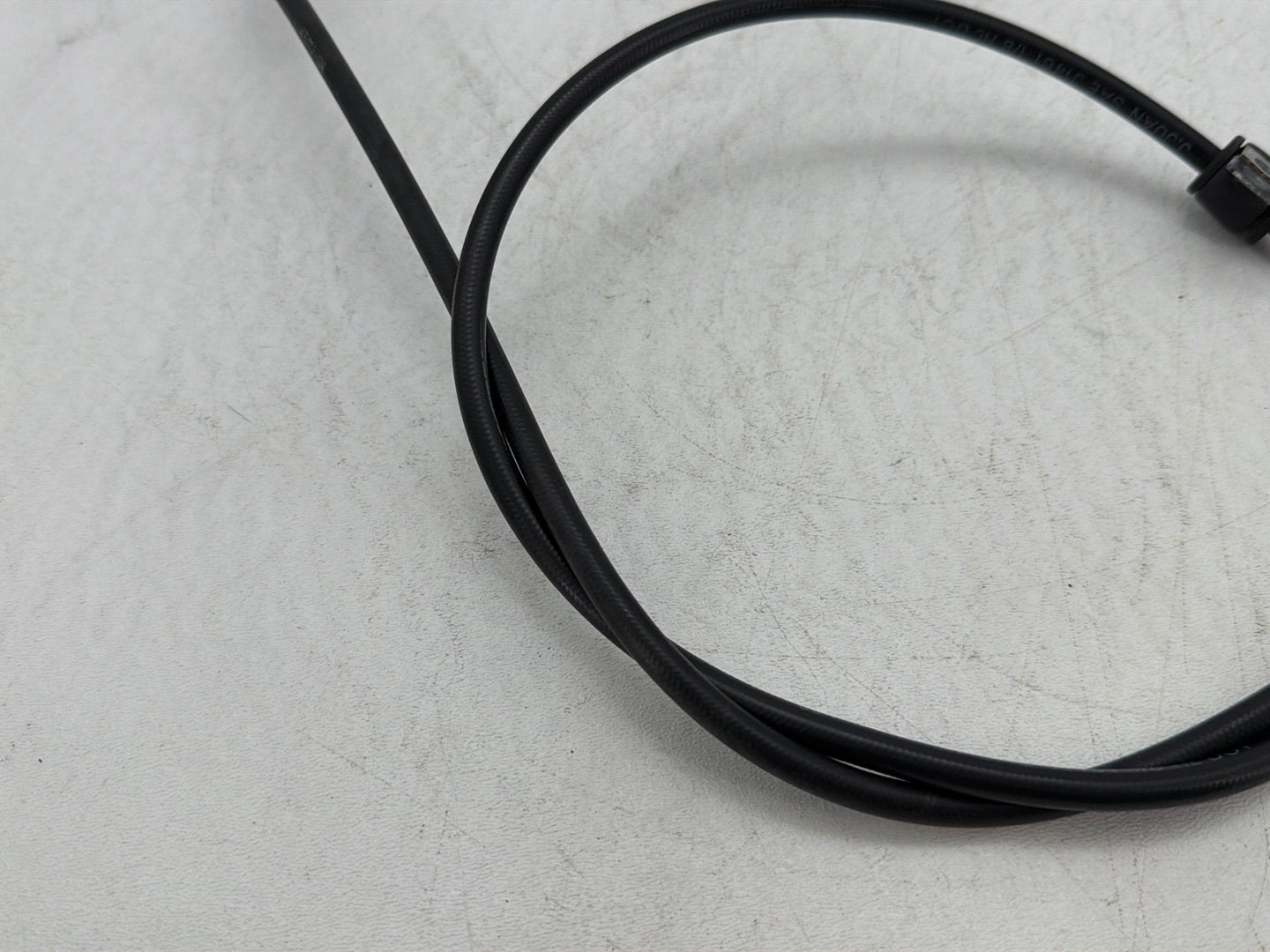 2009 Harley Dyna Street Bob FXDB OEM Front Brake Hose Line Pipe