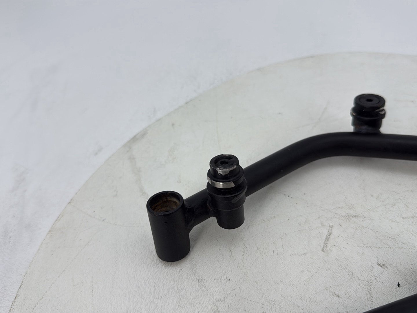 2012 Harley Dyna Fat Bob FXDF 103 OEM Rear Left Right Saddlebag Guard Rails Bar