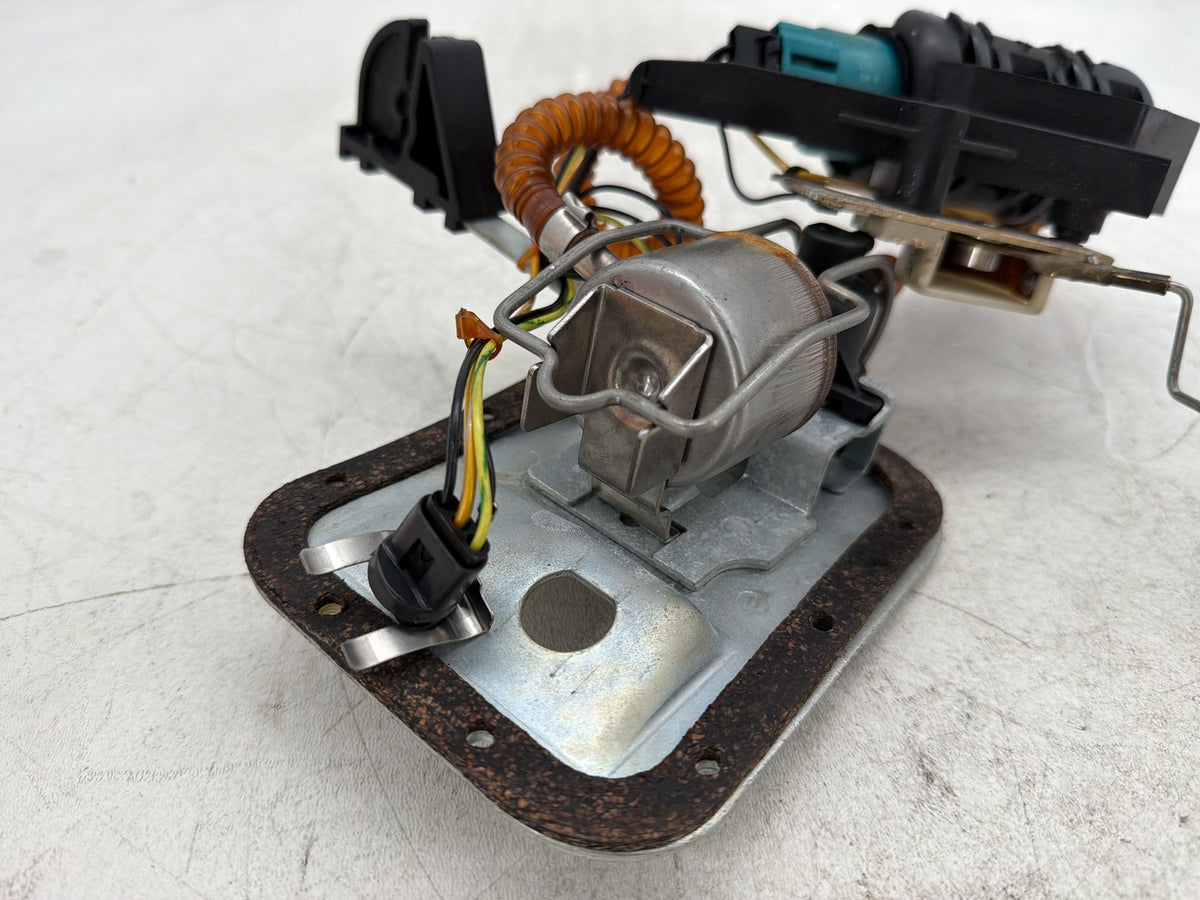 2004 Harley Heritage Softail Classic OEM Fuel Pump Gas Gasoline Petrol Sending