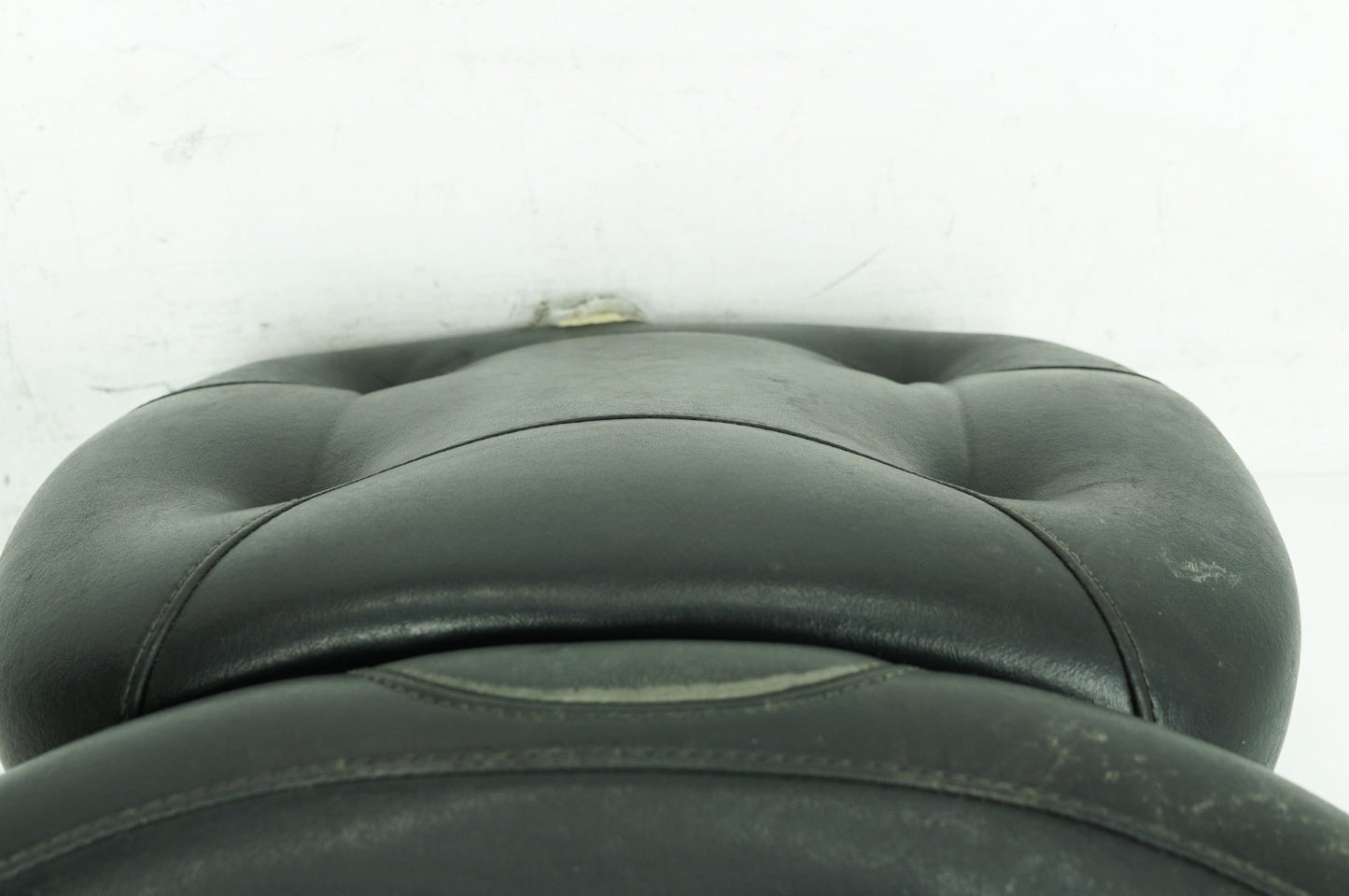Harley-Davidson Misc  Passenger Rider Driver Seat Saddle Mustang