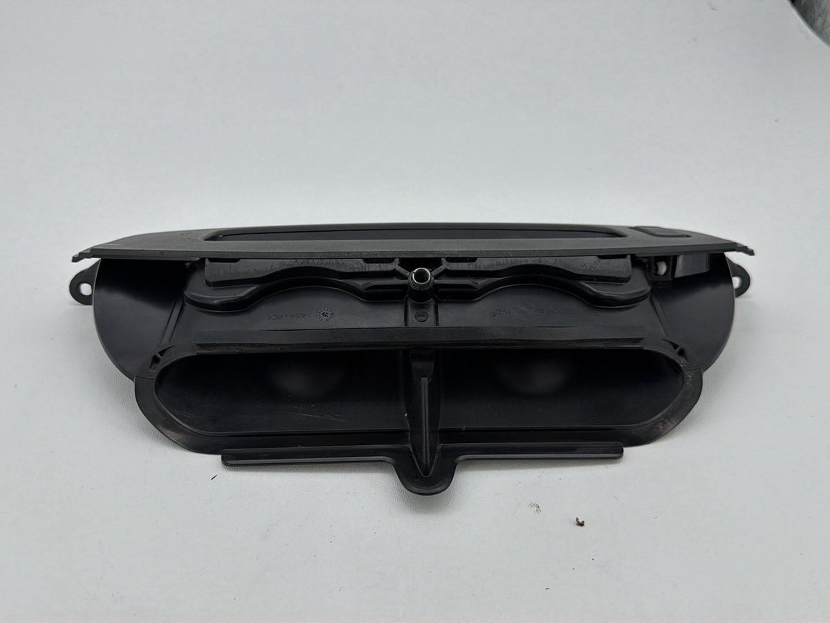 2014 Harley Electra Glide Touring Ultra OEM Front Inner Fairing Air Duct Vent