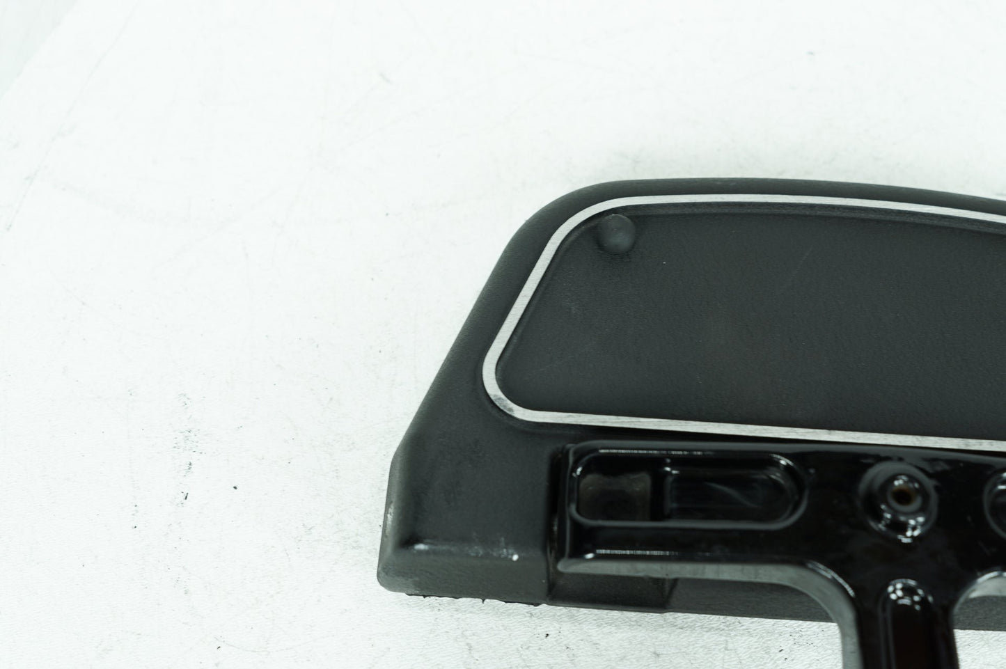 2008 - 2016 Harley-Davidson Touring Electra Glide Classic Rear Passenger 1 Foot Peg Step Rest  	50606-06