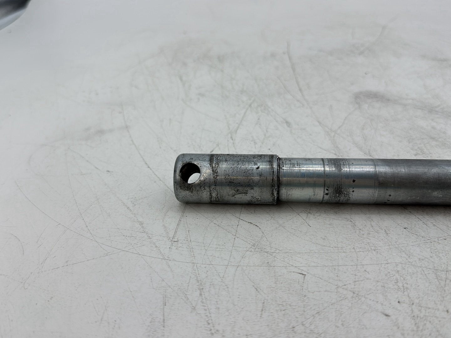 2014 Harley Street Glide Touring FLHXS OEM Front Wheel Axle Bolt Shaft