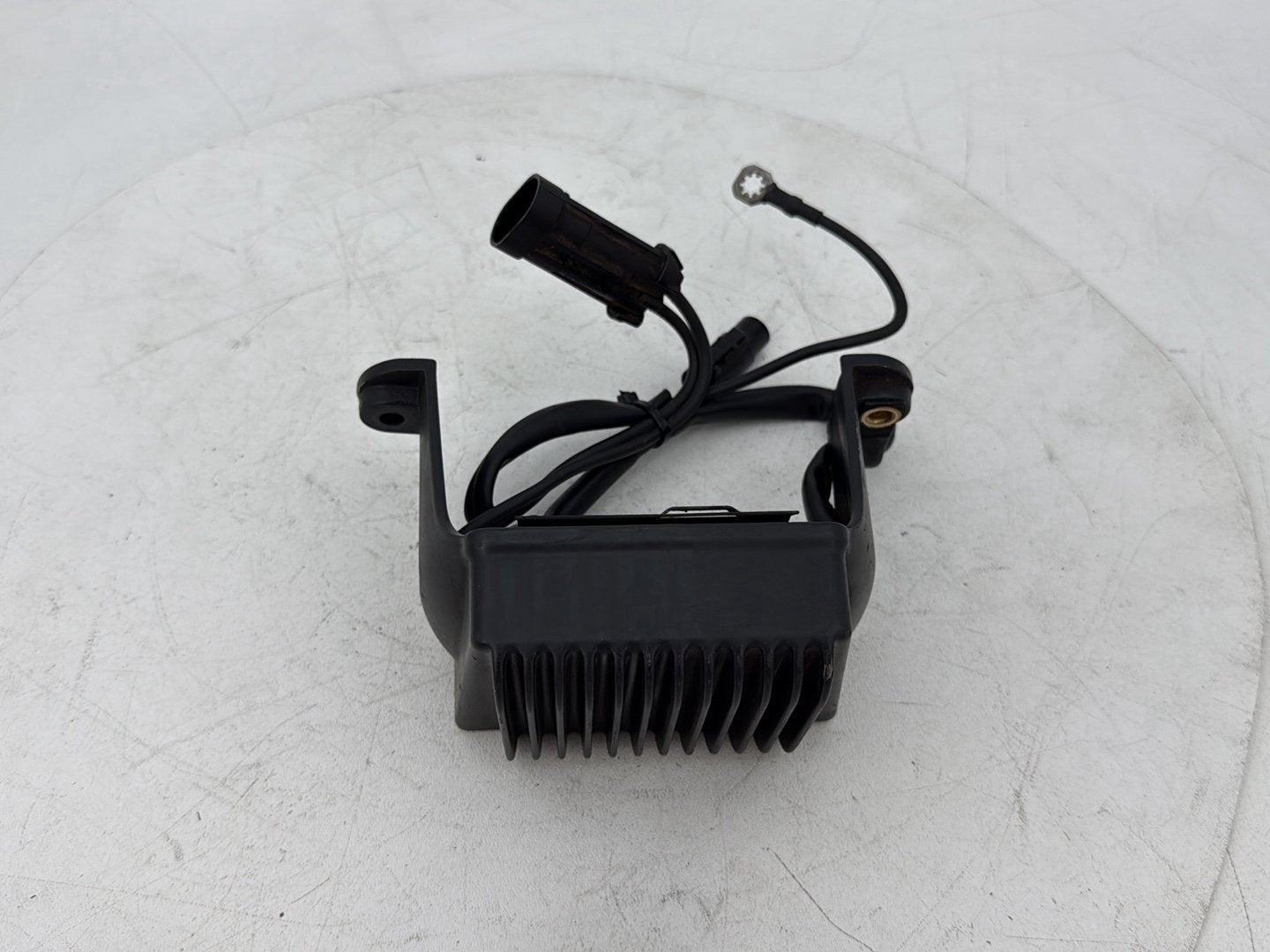 1999 - 2006 Harley-Davidson Touring Electra Glide Ultra Voltage Regulator Rectifier  74505-04