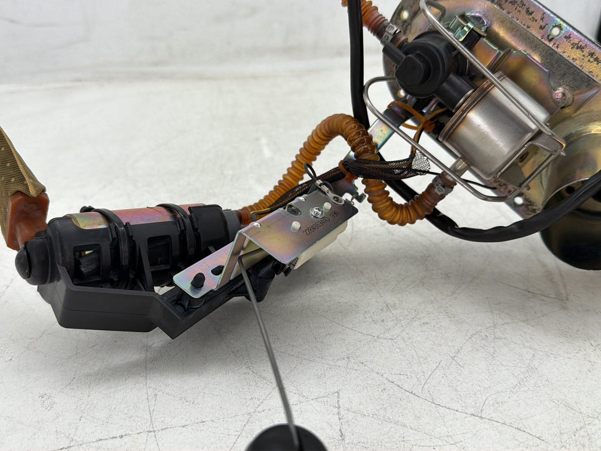 2006 Harley Electra Glide Touring OEM Fuel Pump Gas Gasoline Petrol Sending