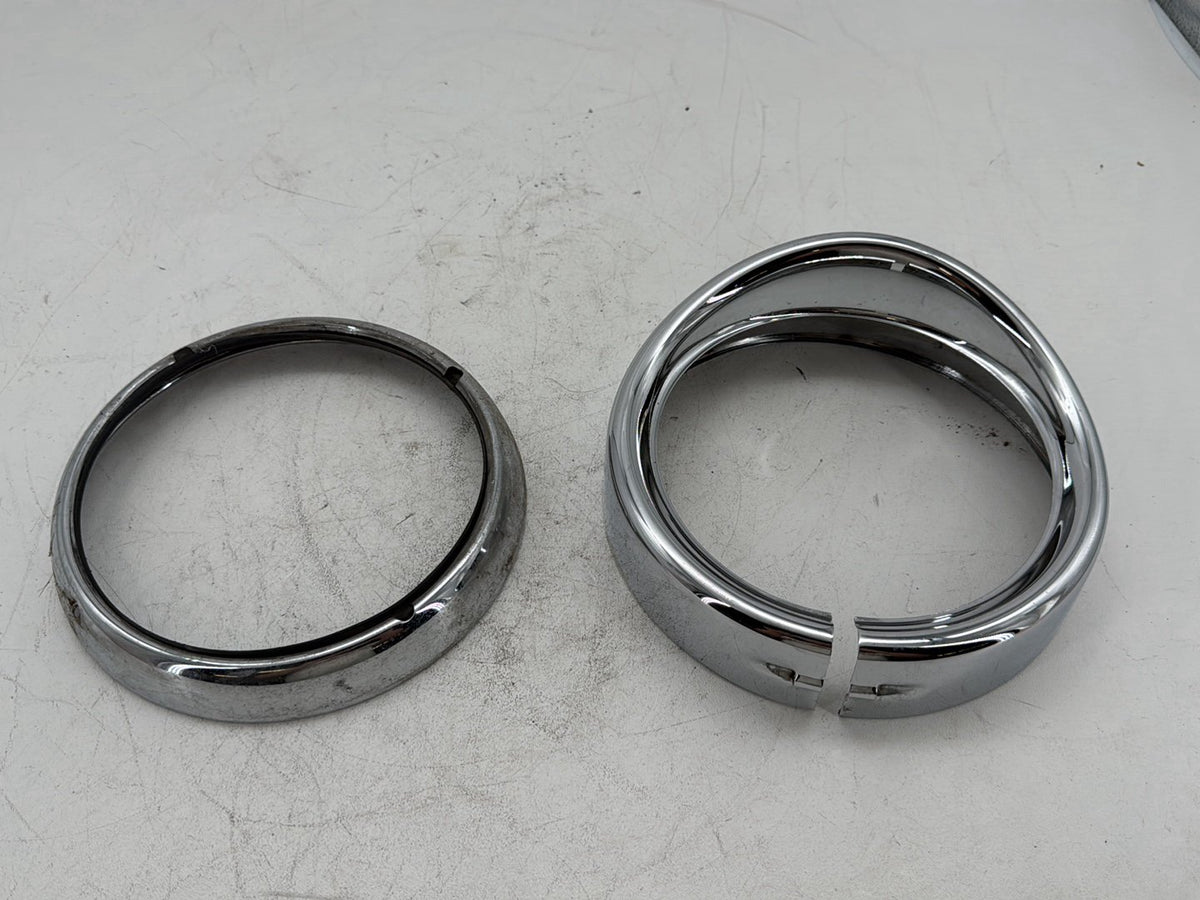 2006 Harley Street Glide Touring OEM Headlight Mount Bracket Ring Circle Trim