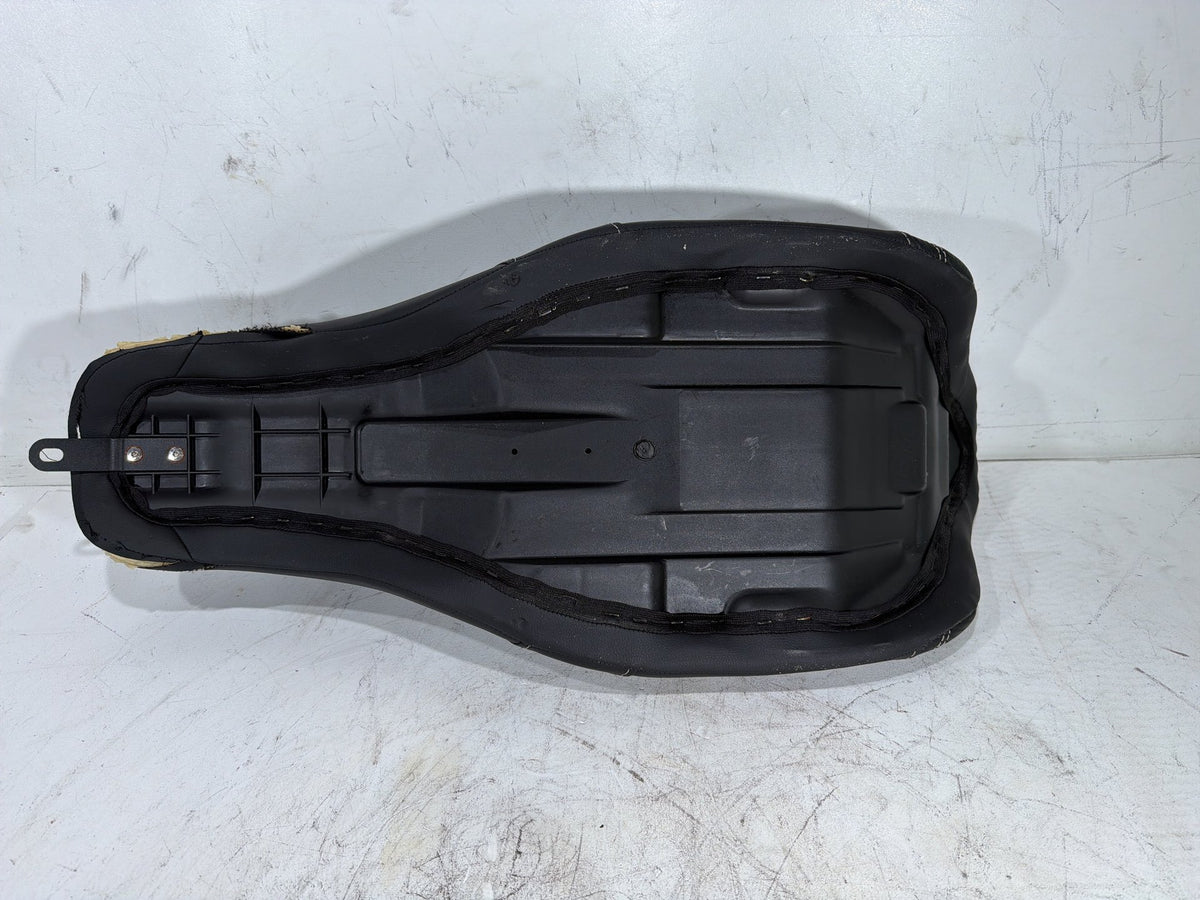 2009 Harley Street Glide Touring FLHX Passenger Rider Driver Seat Saddle