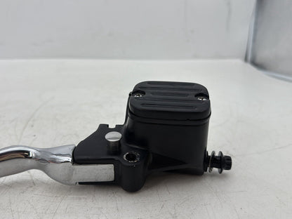 2007 Harley Touring FLHTCU Electra Glide Ultra OEM Front Right Hand Brake Lever Master Cylinder Reservoir