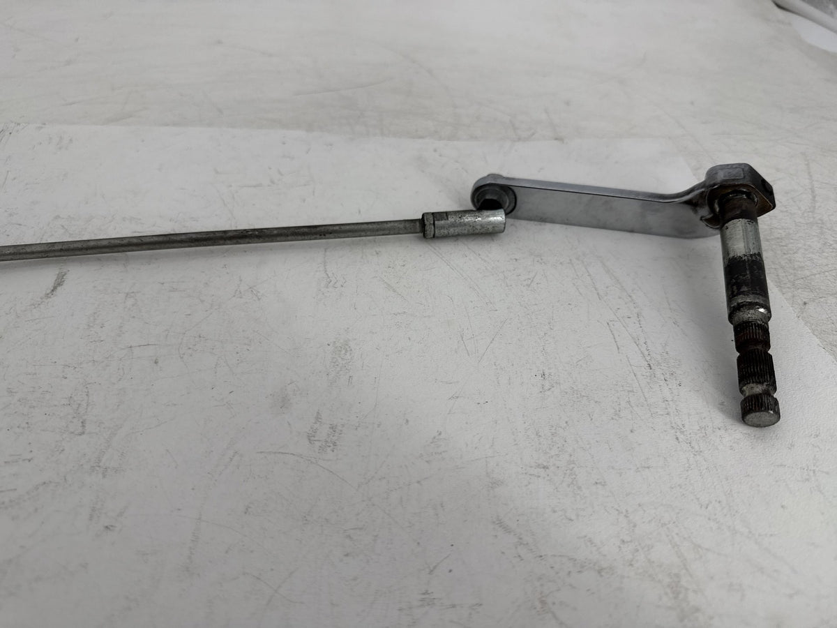 2013 Harley Street Glide Touring FLHX OEM Gear Shifter Lever Arm w/ Rod linkage