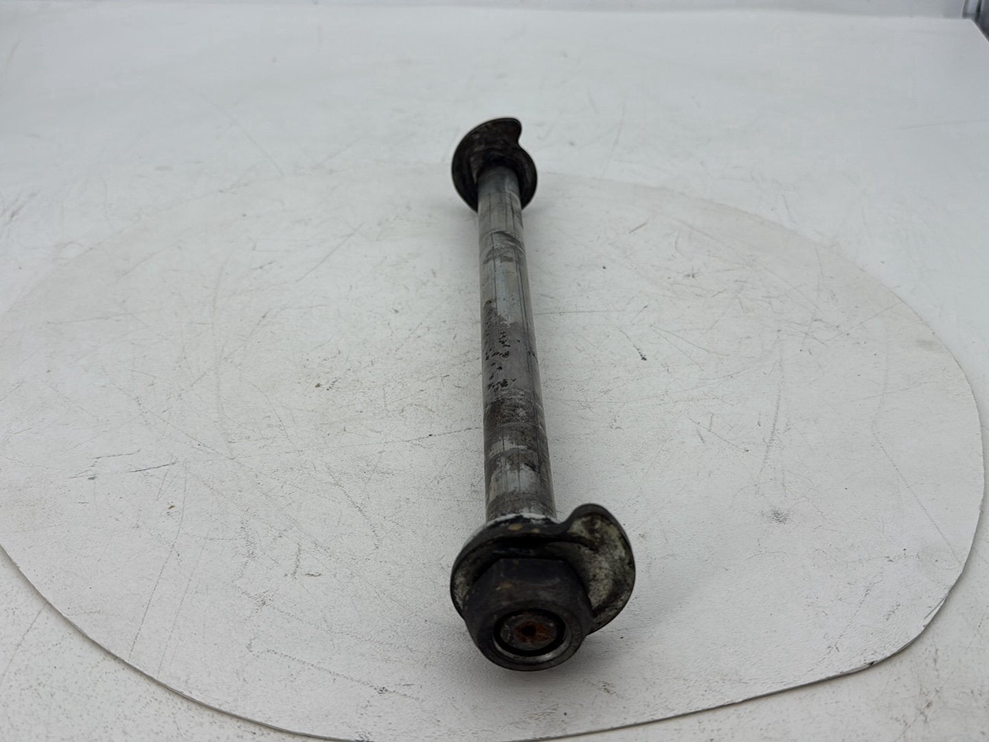 2008 - 2016 Harley-Davidson Touring Electra Glide Ultra Rear Wheel Axle Bolt Shaft 41056-09