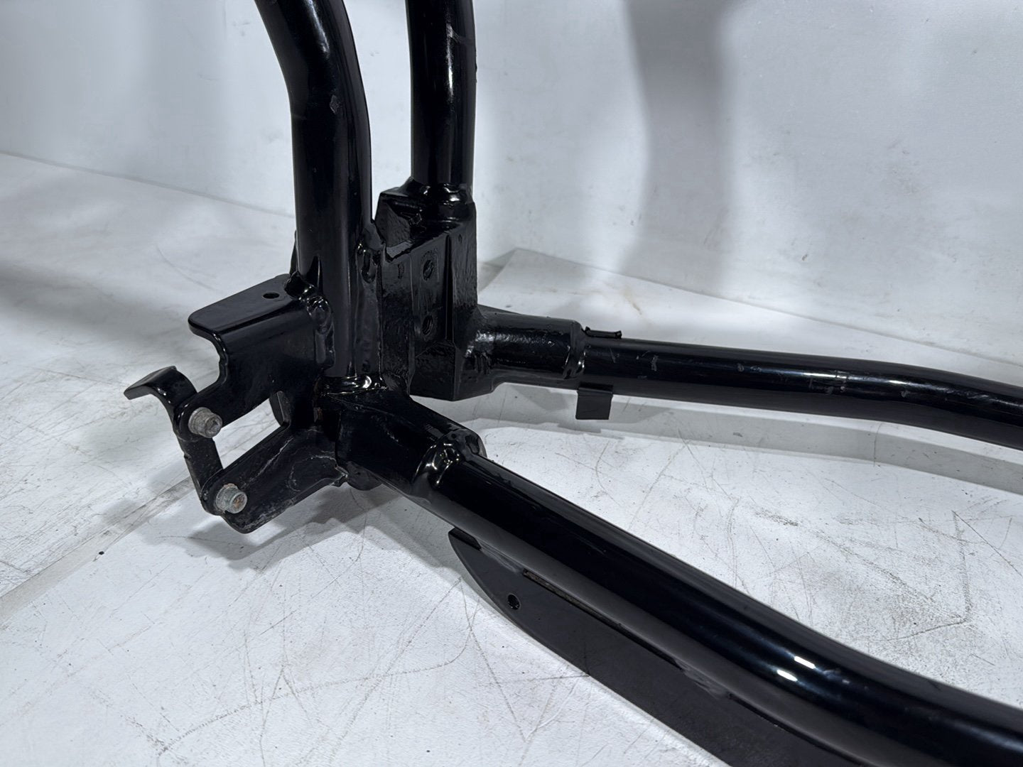 2015 Harley Dyna Low Rider FXDL OEM Body Main Frame Chassis SLVG