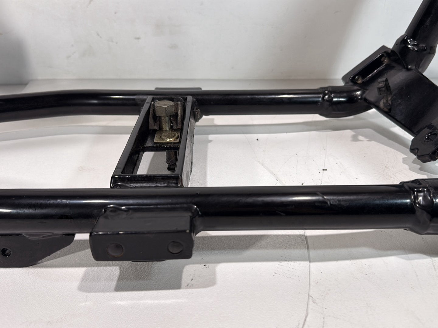 2007 - 2017 Harley-Davidson Dyna Wide Glide Body Main Frame Chassis SLVG 47748-10A